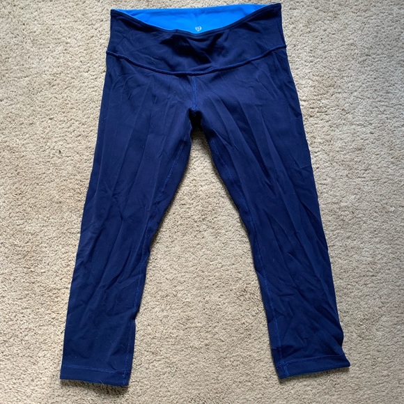 Lululemon Reversible Leggings - Picture 4 of 7